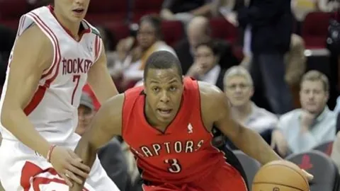 俄罗斯乌斯季卢加港一艘船只事故，装载13万吨燃油